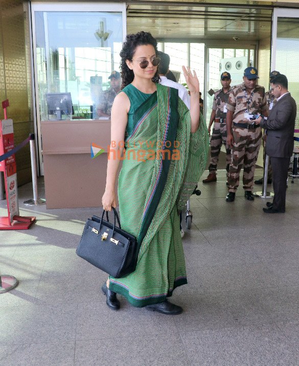 photos kangana ranaut kartik aaryan and others snapped at the airport 7