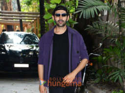 Photos: Kartik Aaryan snapped at a dance class in Juhu