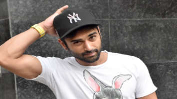 Photos: Pulkit Samrat spotted outside a clinic in Santacruz