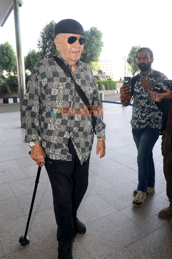 photos rakul preet singh jackky bhagnani manushi chhillar and others snapped at the airport4 4