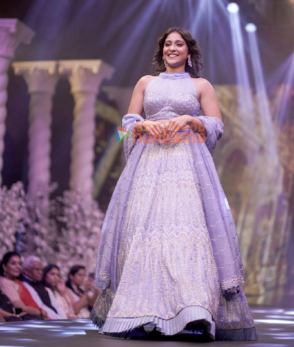 photos rakul preet singh jackky bhagnani and others grace the teach for change fundraising fashion show 8