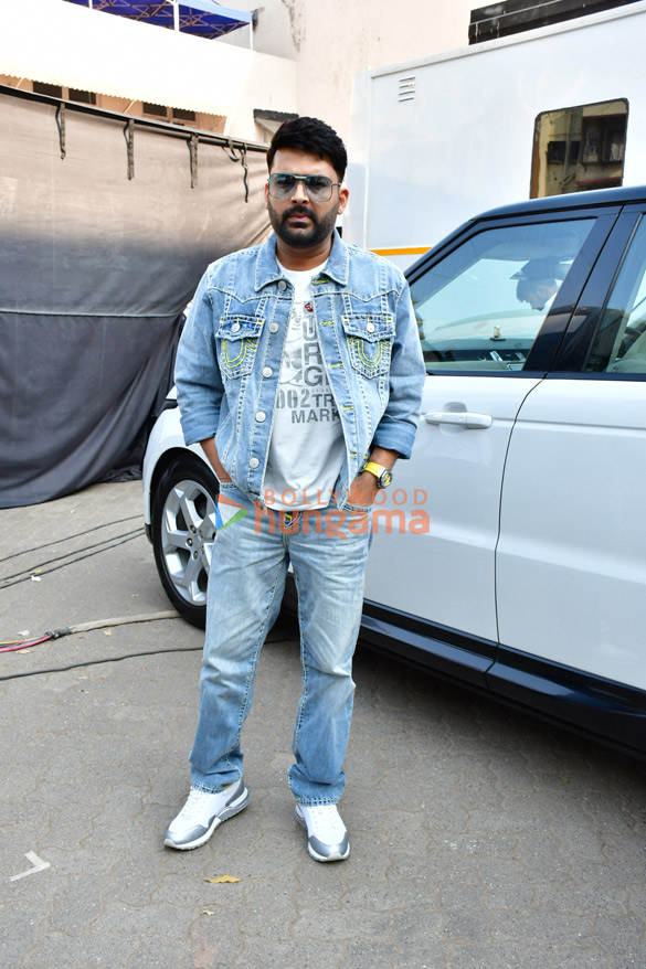 photos ranbir kapoor kareena kapoor khan and kapil sharma spotted at mehboob studio in bandra 1