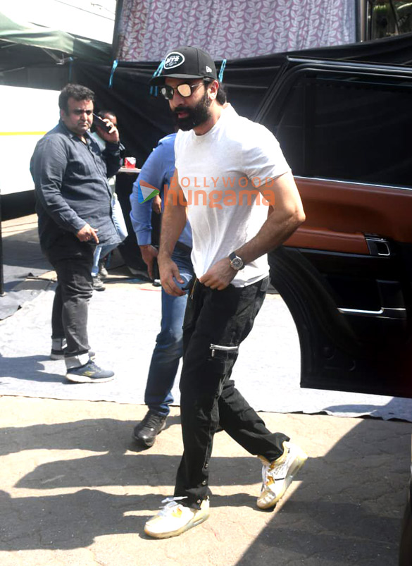 photos ranbir kapoor and kareena kapoor khan spotted at mehboob studio in bandra 1