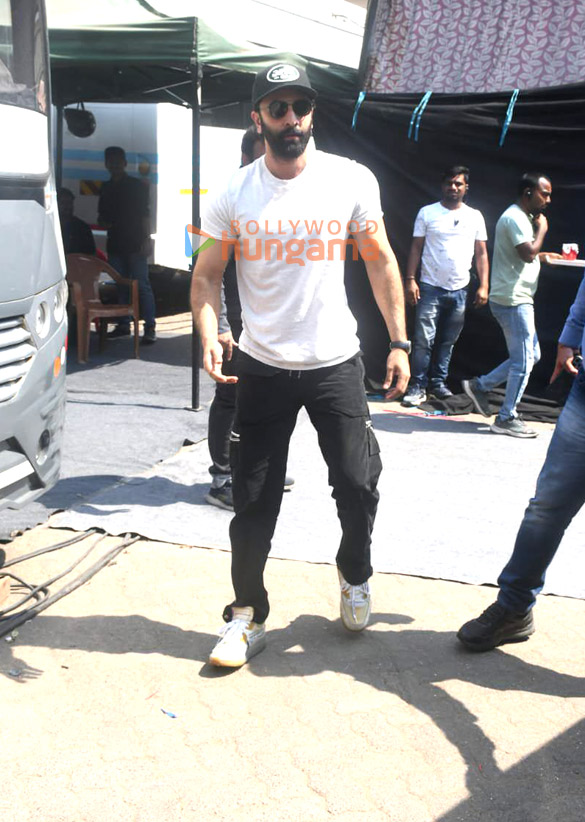 photos ranbir kapoor and kareena kapoor khan spotted at mehboob studio in bandra 2