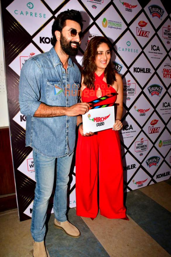 Photos: Ranbir Kapoor, Kareena Kapoor Khan and Kapil Sharma spotted at Mehboob Studio in Bandra Photos: Ranbir Kapoor, Kareena Kapoor Khan and Kapil Sharma spotted at Mehboob Studio in Bandra