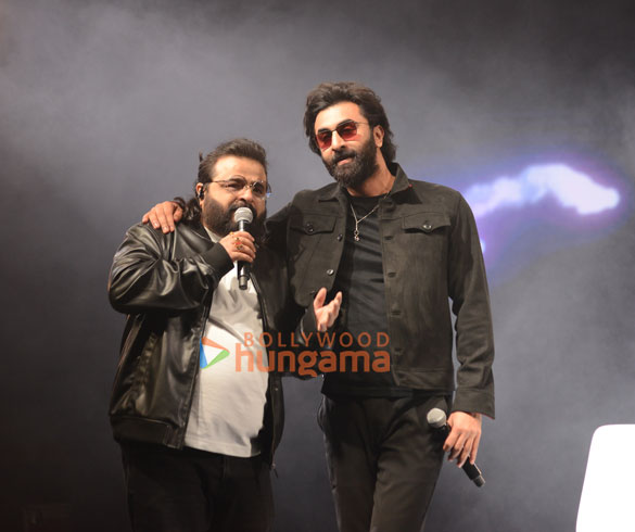 photos ranbir kapoor and pritam chakraborty snapped promoting tu jhoothi main makkaar 15