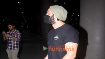 Photos: Ranbir Kapoor, Sophie Choudry and Tinaa Dattaa snapped at the airport