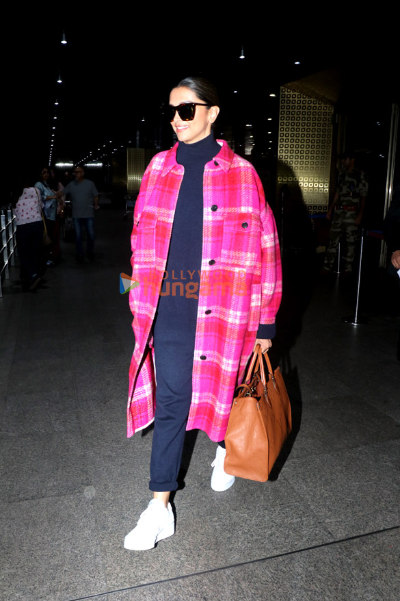 Photos: Ranveer Singh, Deepika Padukone and others snapped at the airport