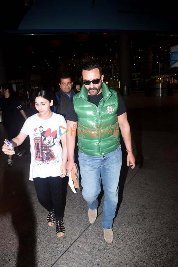 photos ranveer singh deepika padukone and others snapped at the airport 4 4