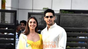 Photos: Sidharth Malhotra and Kiara Advani snapped at the Kalina airport