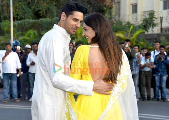 photos sidharth malhotra and kiara advani snapped at the kalina airport 3