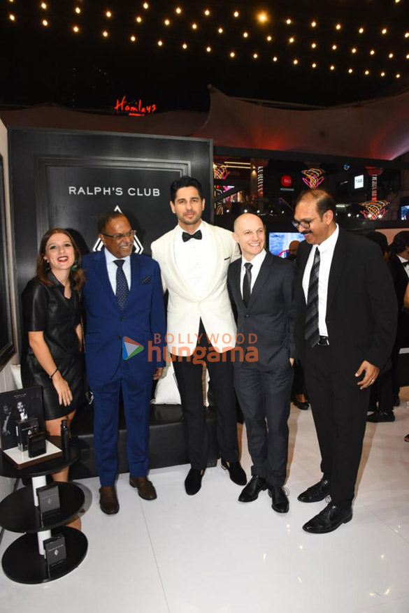 photos sidharth malhotra snapped attending the launch of the ralph lauren club in association with shoppers stop 1