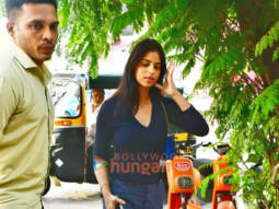 Photos: Suhana Khan snapped at a salon in Juhu