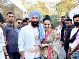 Photos: Sunny Deol and Ameesha Patel snapped promoting Gadar 2 on the sets of Bigg Boss 16