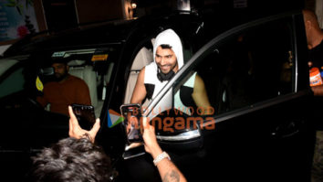 Photos: Varun Dhawan snapped at the gym in Juhu