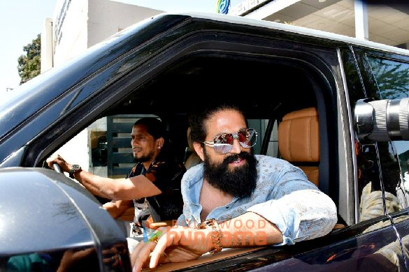 Photos: Yash spotted at Kalina airport