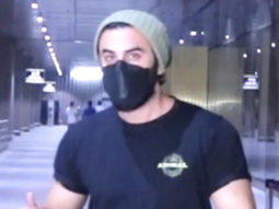 Ranbir Kapoor rocks his casual look as paps capture him at the airport