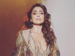 Shriya Saran makes us fall in love with her gorgeous smile