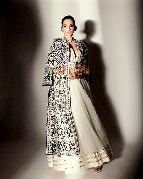 sonam kapoor ahuja 4 16