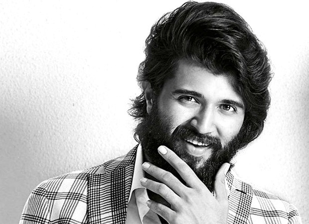 Vijay Deverakonda fulfills his promise, sends 100 fans on a paid trip to Manali Vijay Deverakonda fulfills his promise, sends 100 fans on a paid trip to Manali