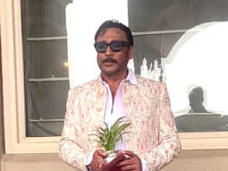 Alanna Panday’s wedding Jackie Shroff reaches the venue with a very thoughtful gift