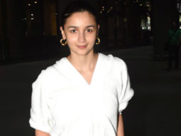 Alia Bhatt poses for paps at the airport in stylish outfit