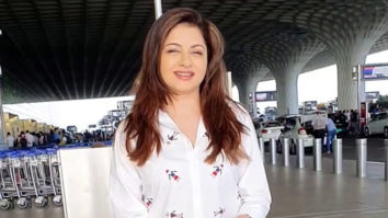 Bhagyashree waves at paps at the airport
