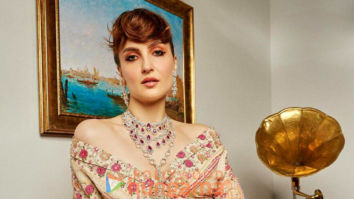 Celeb Photos Of Elli AvrRam