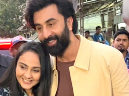 Fans shower Ranbir Kapoor with tremendous love