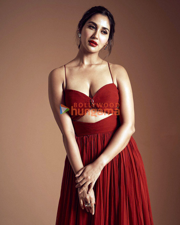 nikita dutta 3 36