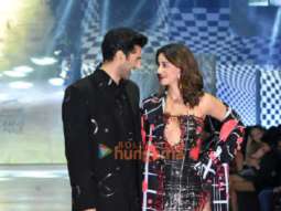 Photos: Aditya Roy Kapur and Ananya Panday walk for Manish Malhotra at the grand finale of Lakme Fashion Week 2023 – Day 5
