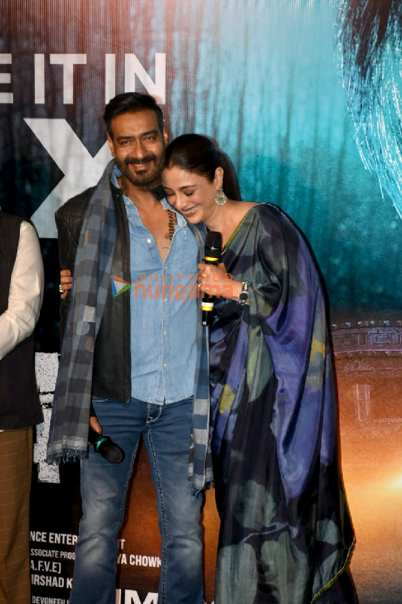 photos ajay devgn tabu bhushan kumar and deepak dobriyal snapped at the trailer launch of bholaa 5