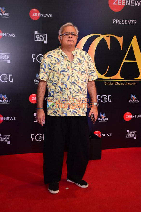 photos ajay devgn and other celebs grace red carpet of the 5th edition of critics choice awards 007 5