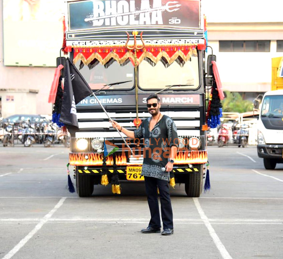 Photos: Ajay Devgn flags off the Bholaa Roadtrip | Parties & Events ...