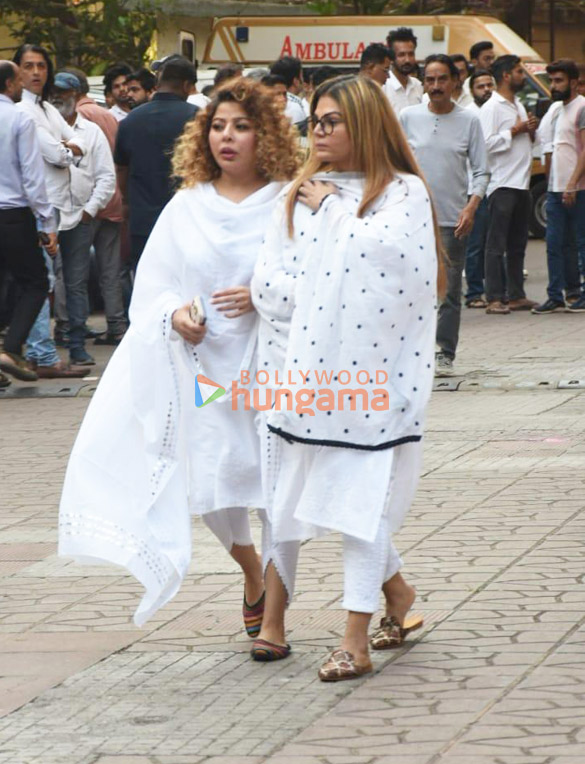photos celebs attend satish kaushiks funeral 111 1