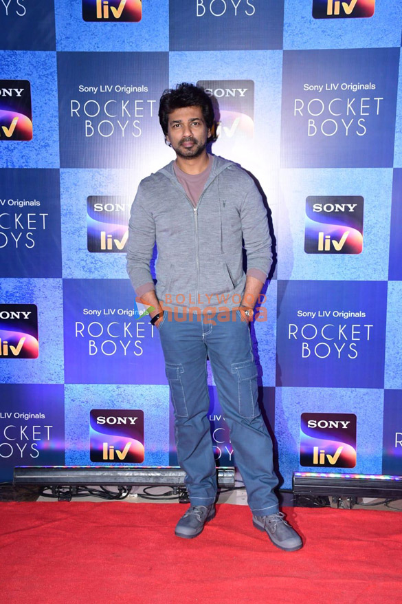 photos celebs grace the premiere rocket boys season 2 17