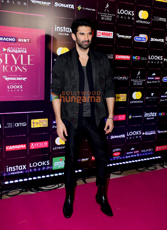 photos celebs grace the red carpet of bollywood hungama style icons awards 2023 1001 5