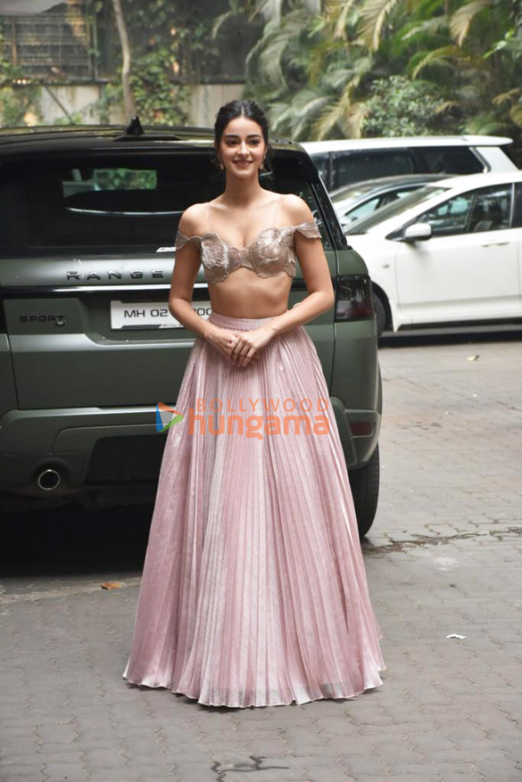 photos celebs snapped outside sohail khans home in mumbai 107 2