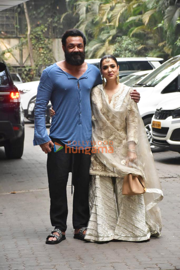 photos celebs snapped outside sohail khans home in mumbai 5588 2