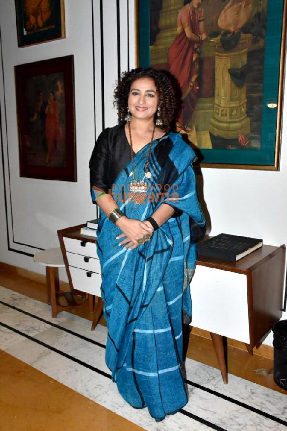photos celebs spotted at the launch of author vani tripathi tikoos book why cant elephants be red 2