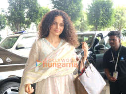 Photos: Kangana Ranaut, Sussanne Khan and others snapped at the airport