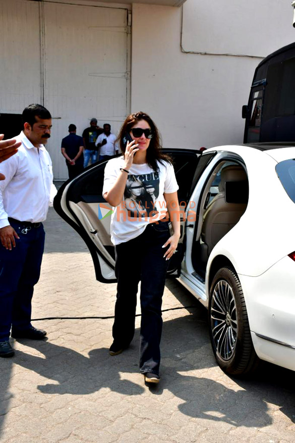 photos kareena kapoor khan spotted at mehboob studios in bandra 2