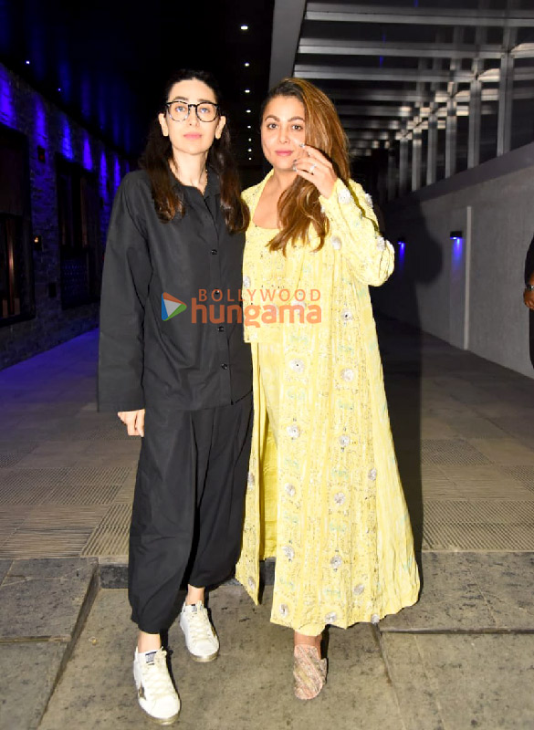 photos karisma kapoor and amrita arora spotted at hakkasan bandra 3