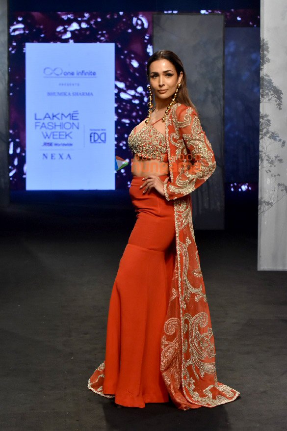 photos malaika arora walks the ramp for designer bhumika sharma at lakme fashion week 2023 5