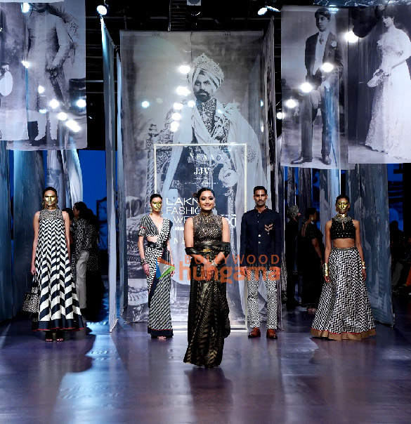 photos rashmika mandanna walks the ramp for designer j j valaya at lakme fashion week 2023 6