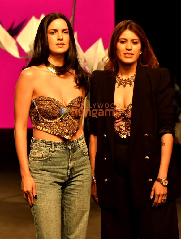 photos sara ali khan diana penty tara sutaria and others walk the ramp at lakme fashion week 2023 day 3 8