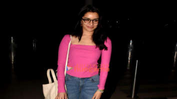 Photos: Shraddha Kapoor, Nikita Dutta, Khushi Kapoor and Madhur Bhandarkar snapped at the airport