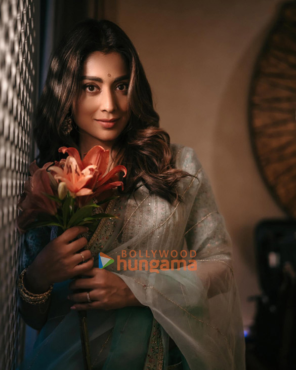 shriya saran 3 42
