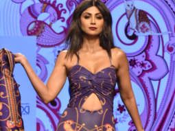 The gorgeous Shilpa Shetty walks the ramp with utmost grace