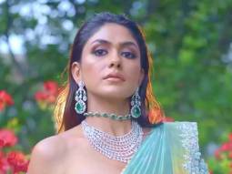 Goddess in gold, Mrunal Thakur!